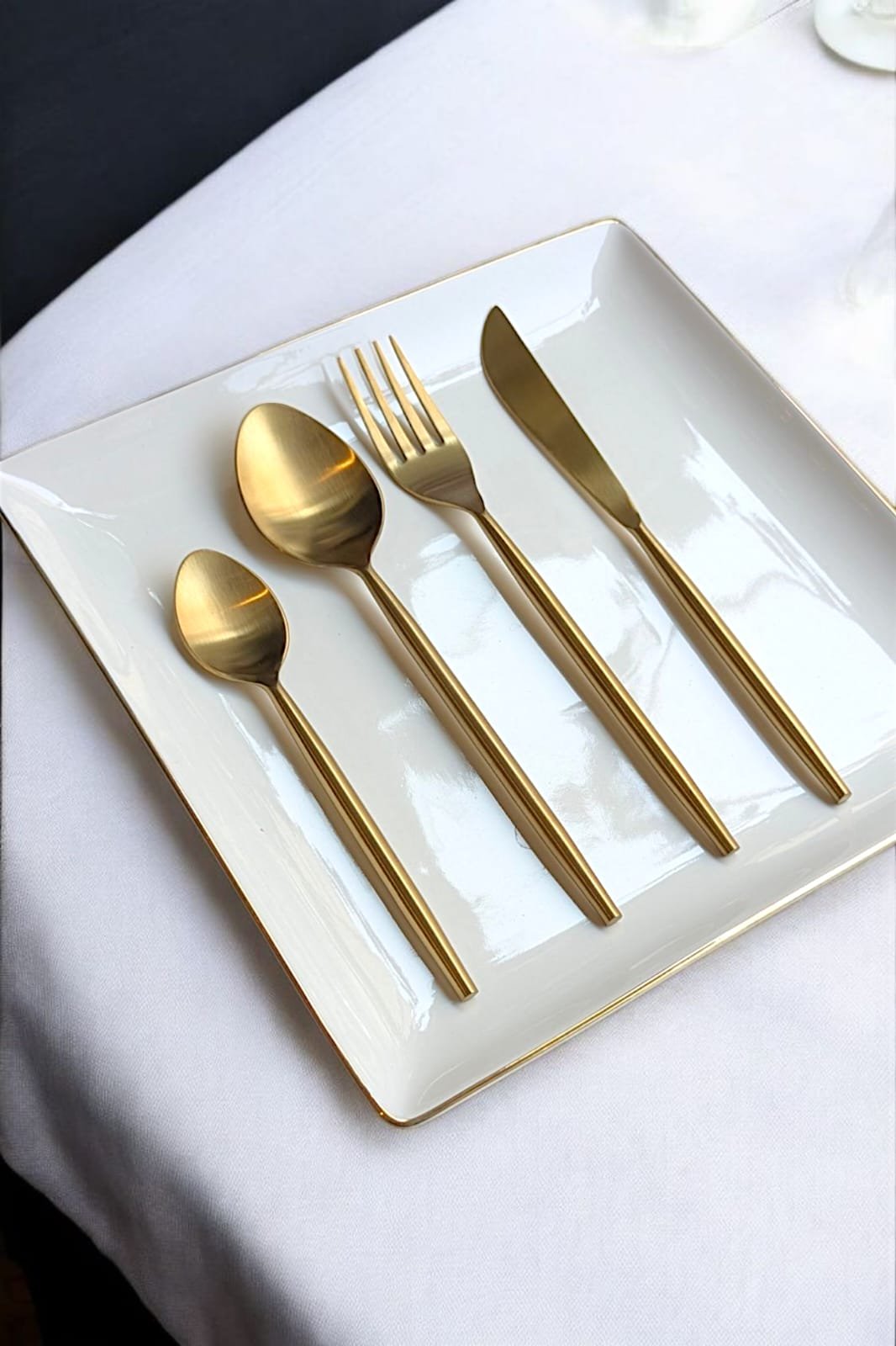 Lords Golden Cutlery Set of 24Pcs